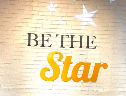Be the star on the red carpet
